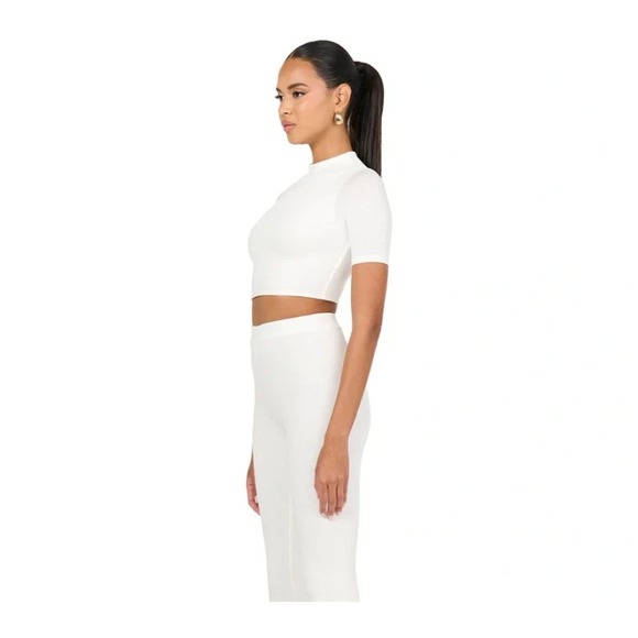 naked wardrobe Tops - Naked Wardrobe Crop Top Womens White Excellent Mock Neck Short Sleeve Bodycon